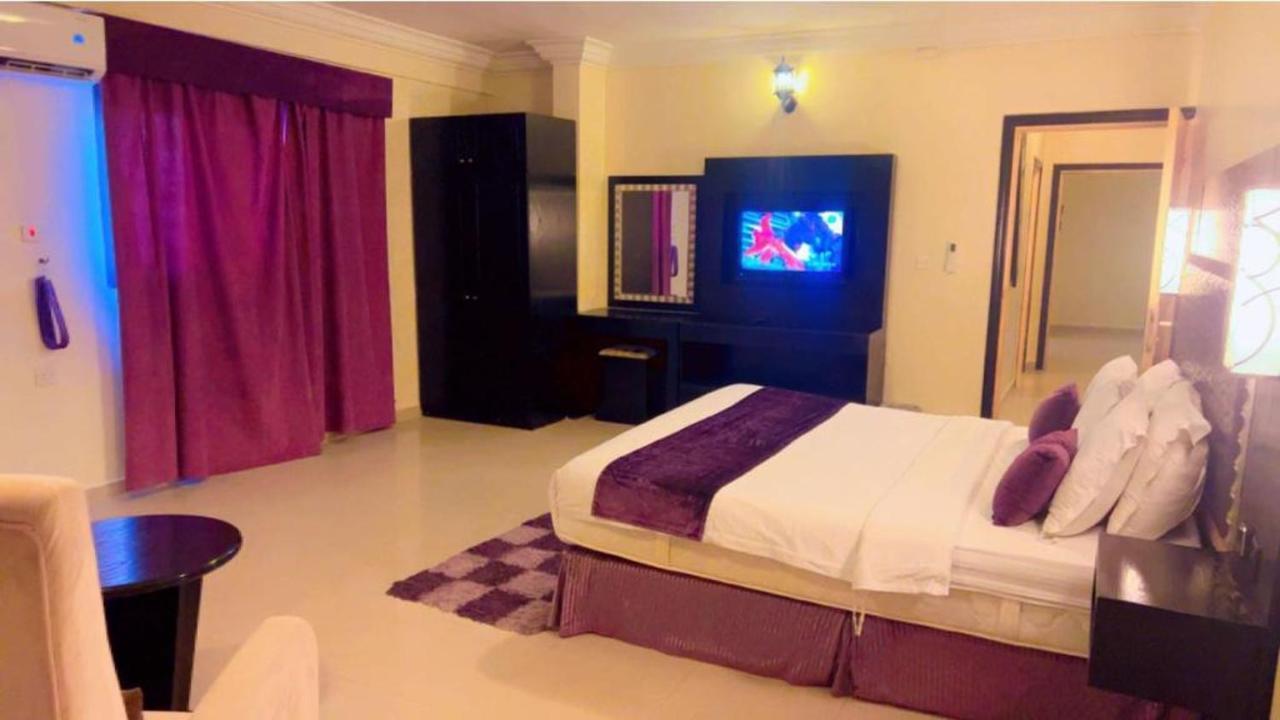 Nawarah Al Takhassusi Aparthotel Riad Exterior foto